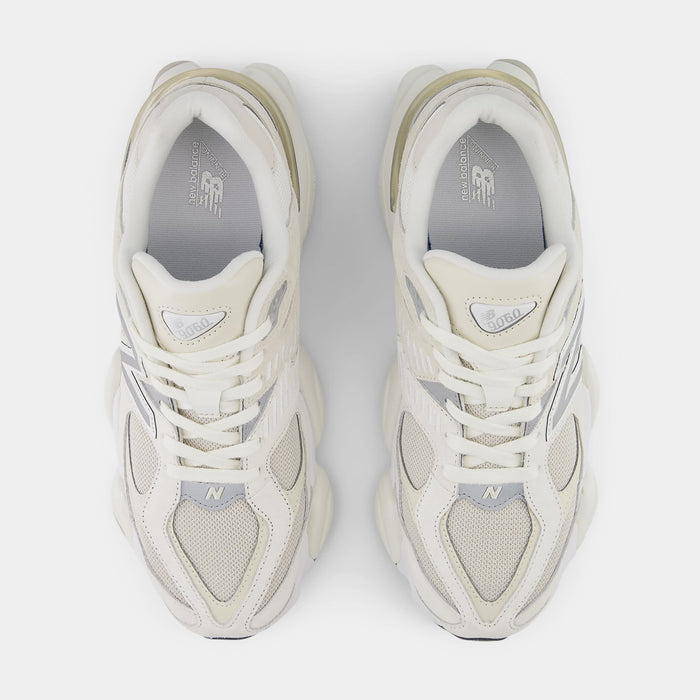9060 Mens Running Shoes (Sea Salt/Moonbeam)