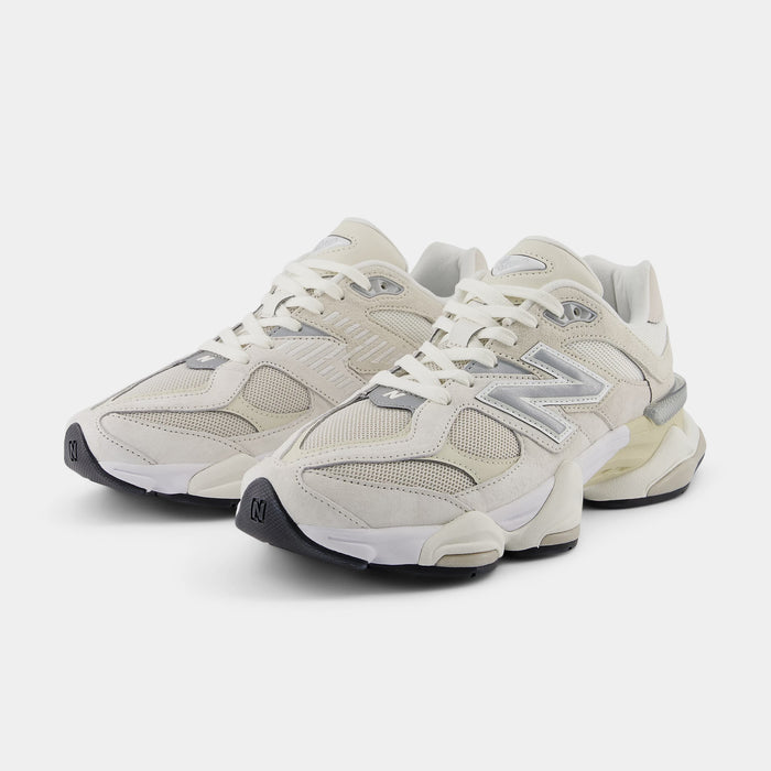 9060 Mens Running Shoes (Sea Salt/Moonbeam)