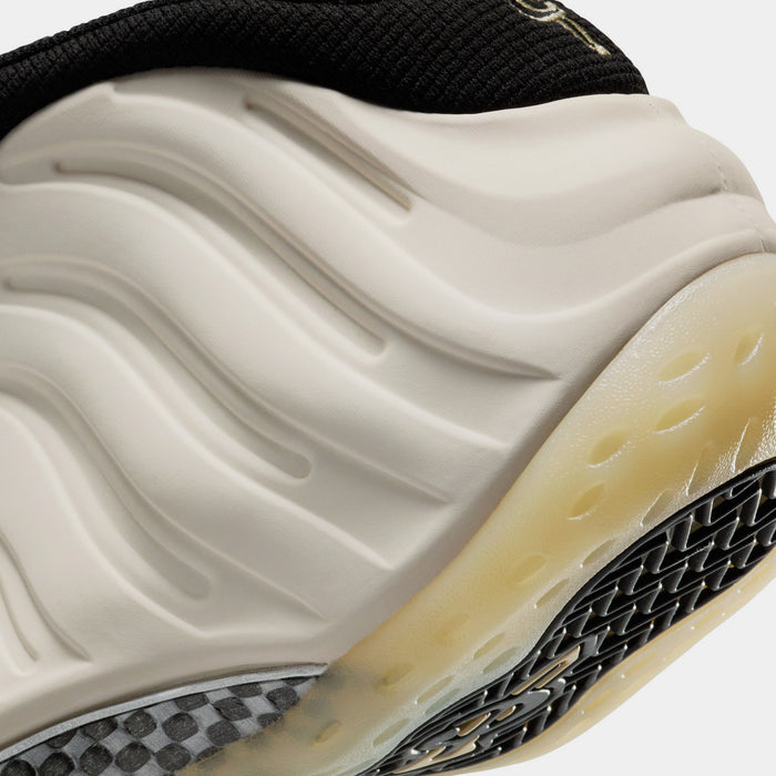 Air Foamposite Mens Basketball Shoes (Black/Team Gold/Light Orewood Brown/Chrome) Final Sale