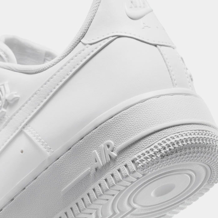 Air Force 1 '07 Low White Roses Womens Lifestyle Shoes (White)