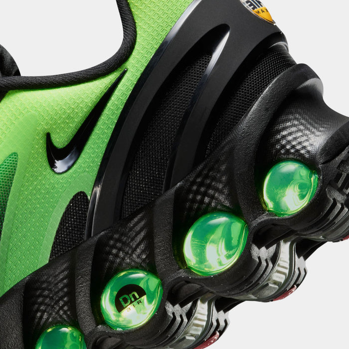 Air Max Dn8 Mens Running Shoes (Black/Green Strike/Volt)