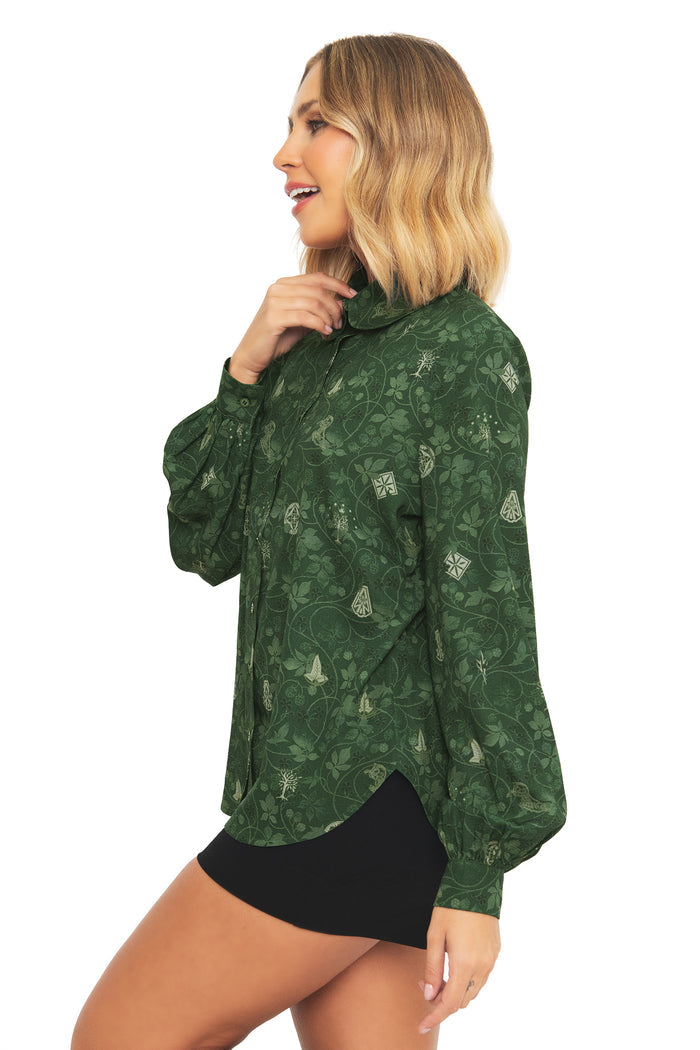 Close-up of the buttoned Peter Pan collar on the BlackMilk Bag End Wallpaper Long Sleeve Blouse, a cosy cottagecore-meets-gothic piece from the Lord of the Rings collection.