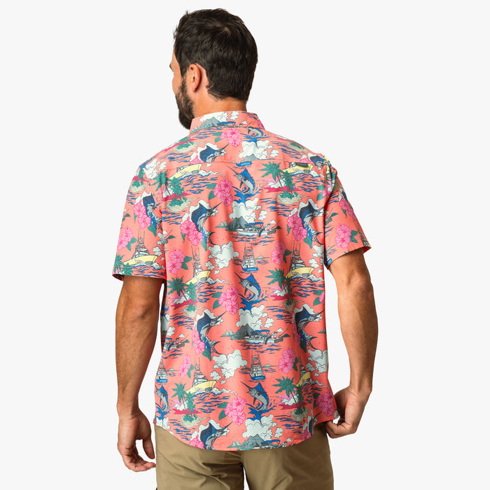 Conch $Model is 6'0" 182lbs Size M$