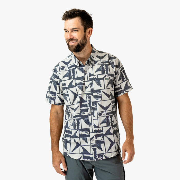Pelican $Model is 6'0" 182lbs Size M$