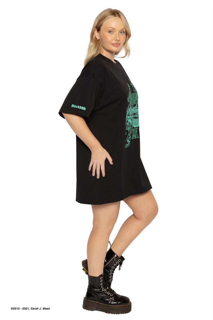 Cauldron Save Me cotton big tee ACOTAR inspired, A Court of Thorns and Roses series t-shirt by Sarah J Maas with oversized silhouette, soft cotton blend and graphic print, relaxed fantasy fashion piece