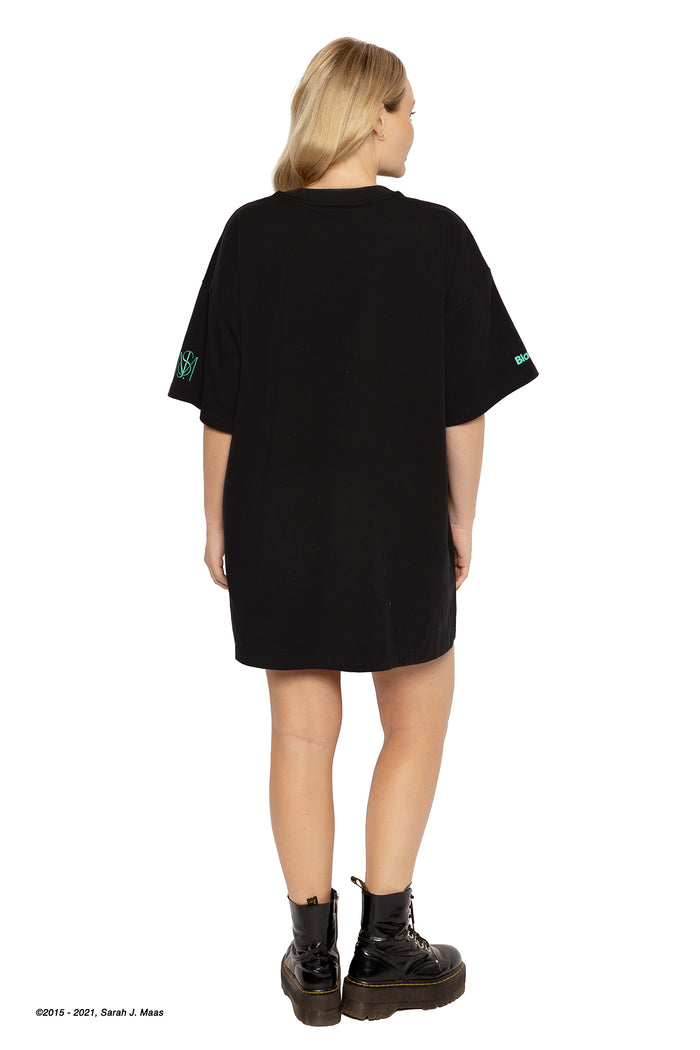 ACOTAR books inspired Cauldron Save Me big tee, A Court of Thorns and Roses series cotton t-shirt by Sarah J Maas with oversized relaxed fit, soft stretch fabric and bold graphic design