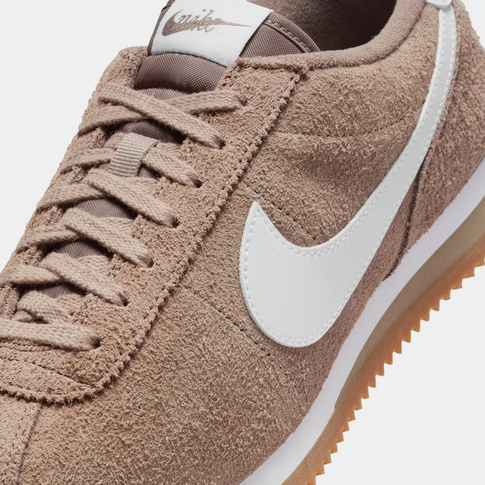 Cortez Vintage Suede Womens Running Shoes (Medium Curry/White/Gum Medium) Final Sale