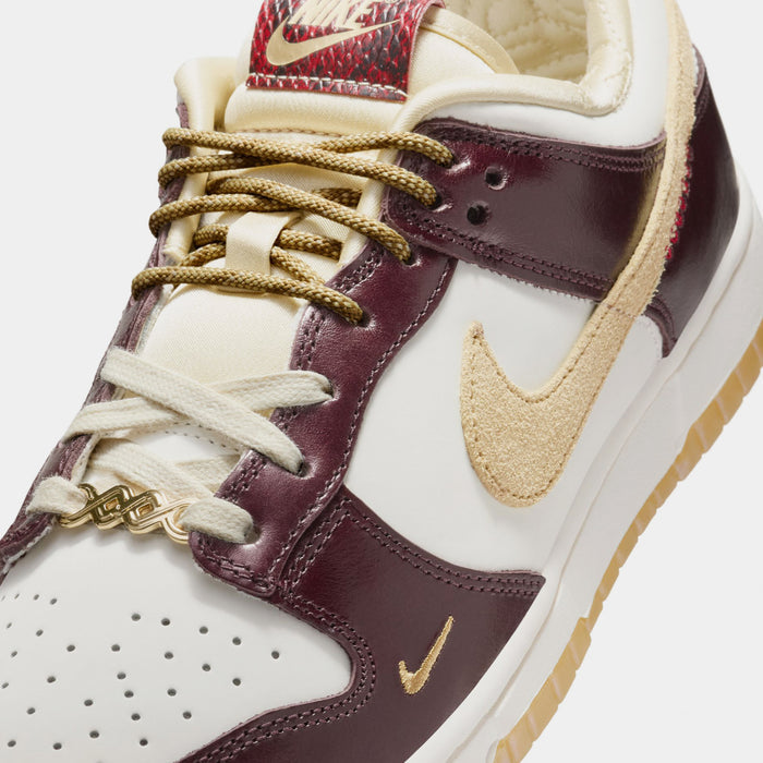 Dunk Low LX Womens Basketball Shoes (Brown/Beige)