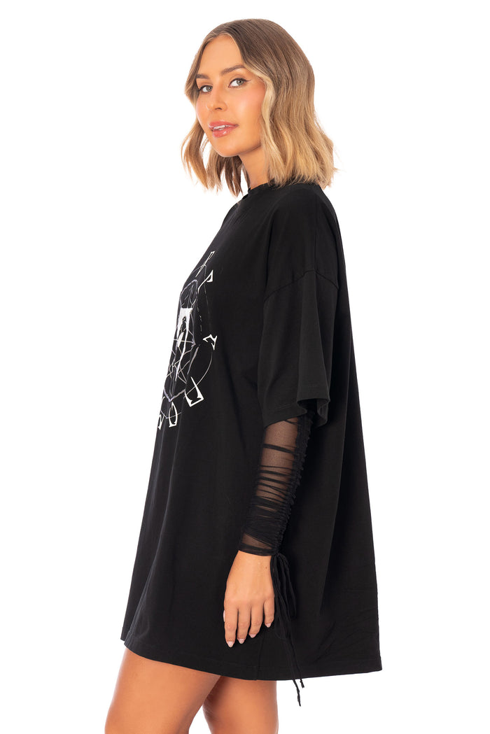 Elder Scrolls clothing oversized t shirt inspired by Oblivion with Daedric script graphic and comfy fit