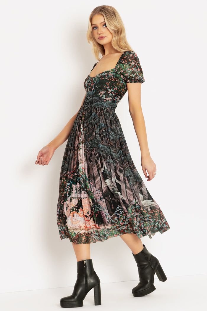 Nielsen Sleeping Beauty Short Sleeve Midaxi Dress