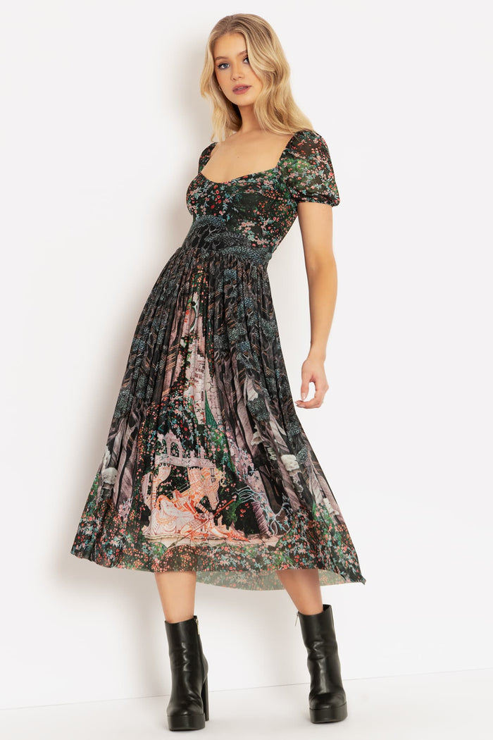 Nielsen Sleeping Beauty Short Sleeve Midaxi Dress
