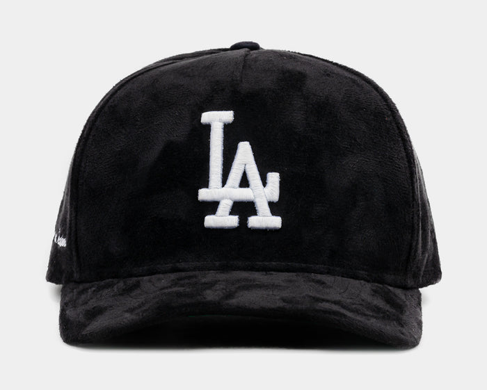 Shoe Palace Exclusive Los Angeles Dodgers Black Suede 950AF Snapback Mens Hat (Black)