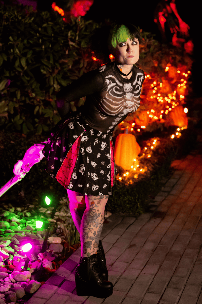 Skulls vs Barbed Wire Zip Mini Skirt
