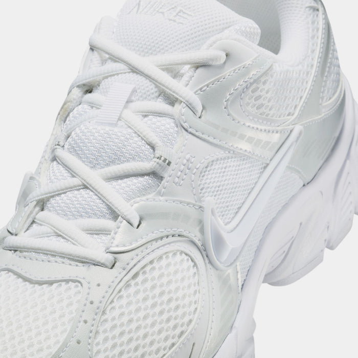 V5 RNR Mens Running Shoes (White/Metallic Silver)