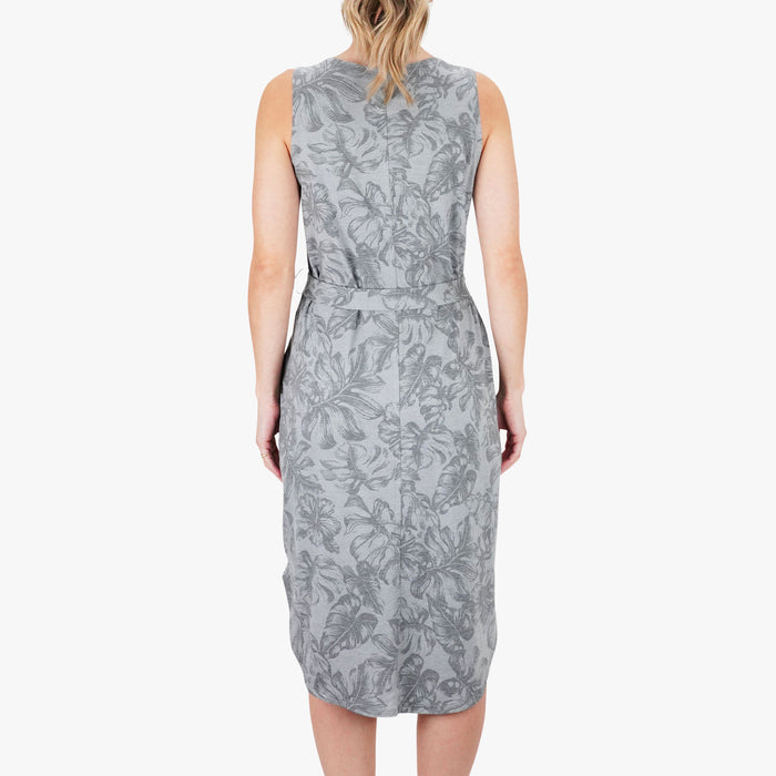 Harbor Gray $Model is 5'7" 143lbs Size M$