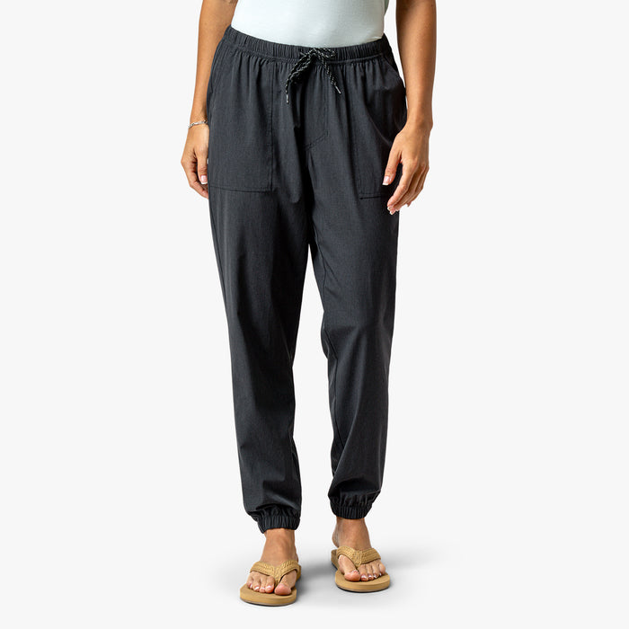 Black Heather,Steel Heather $Model is 5'7" Size M$